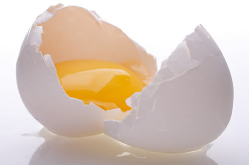 Los huevos: nutritivos y beneficiosos. Y la leche o el yogur entero quizás no tan perjudiciales